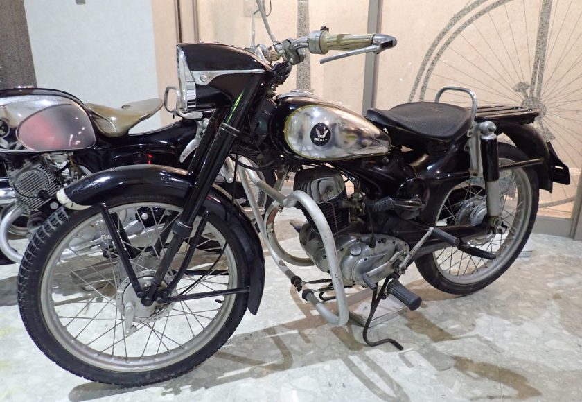 初期の中型市販バイクがベンリイだ ホンダ ベンリイjb型 1955年型 日本自動車博物館