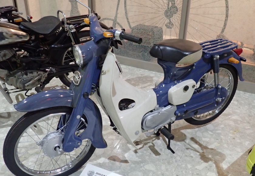 世界各地で認められた実用2輪車 ホンダスーパーカブc100 日本 1958年 日本自動車博物館